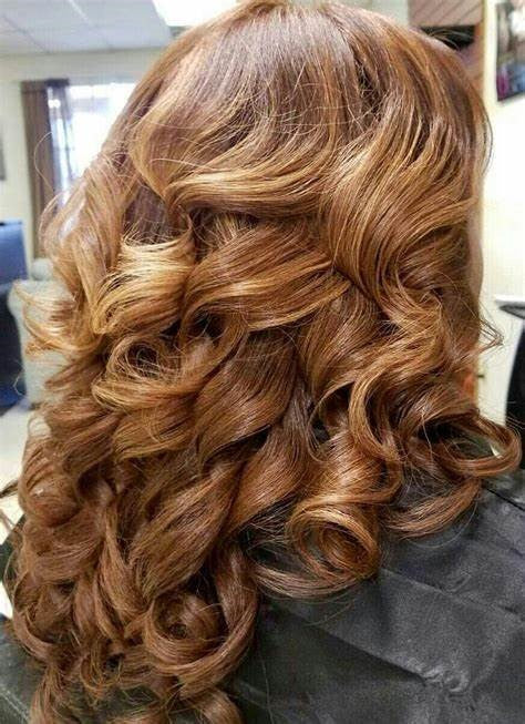 HOW TO ACHIEVE A CURLY BLOW OUT 10x10 Online Store how-to-achieve-a-curly-blow-out-10x10-online-store